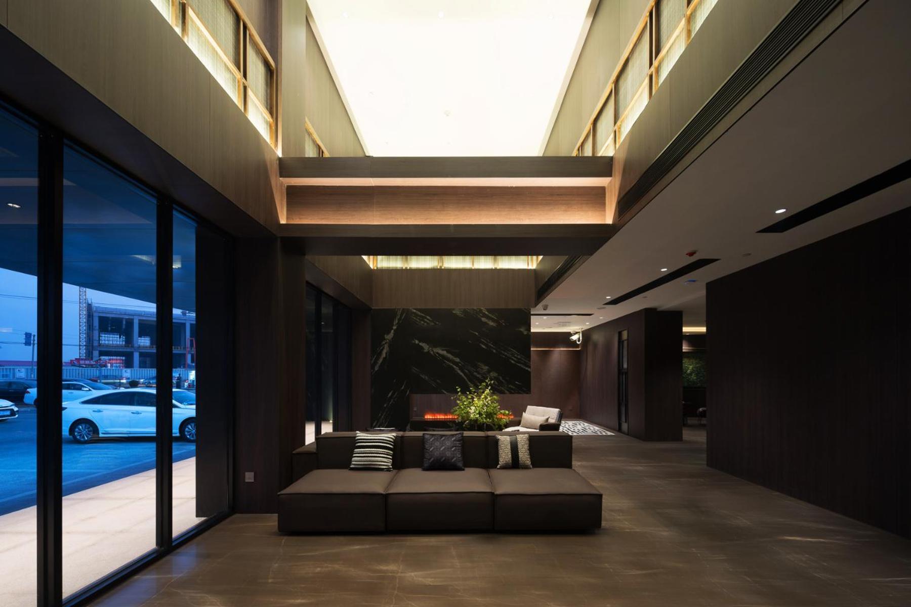 Hotel Charles 4*