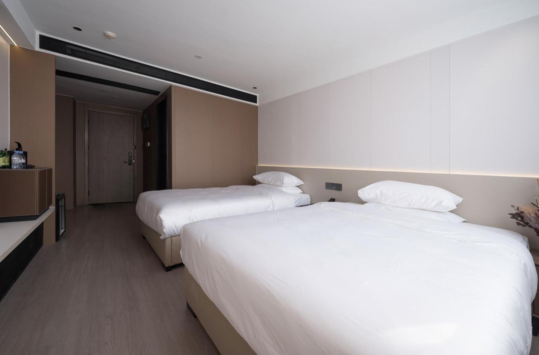 Hotel Charles Shanghai